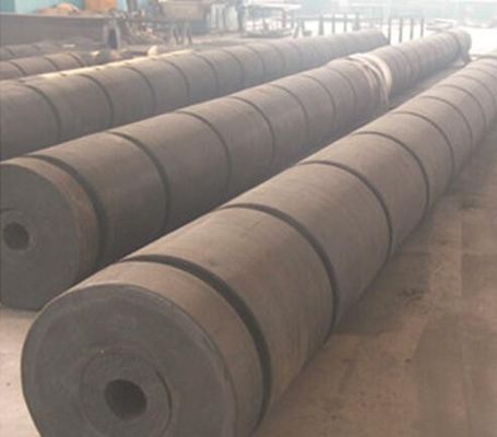 واقيات مطاطية لقاطرات بحرية تقدم أداءً وتركيبًا سهلاً مع خيارات تركيب بالسلاسل والأشرطة الشبكية المزود